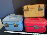 Vintage Traveling Cosmetic Cases