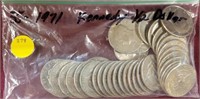 APPROX 35 1971 NON SILVER KENNEDY HALF DOLLARS