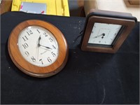 2 clocks