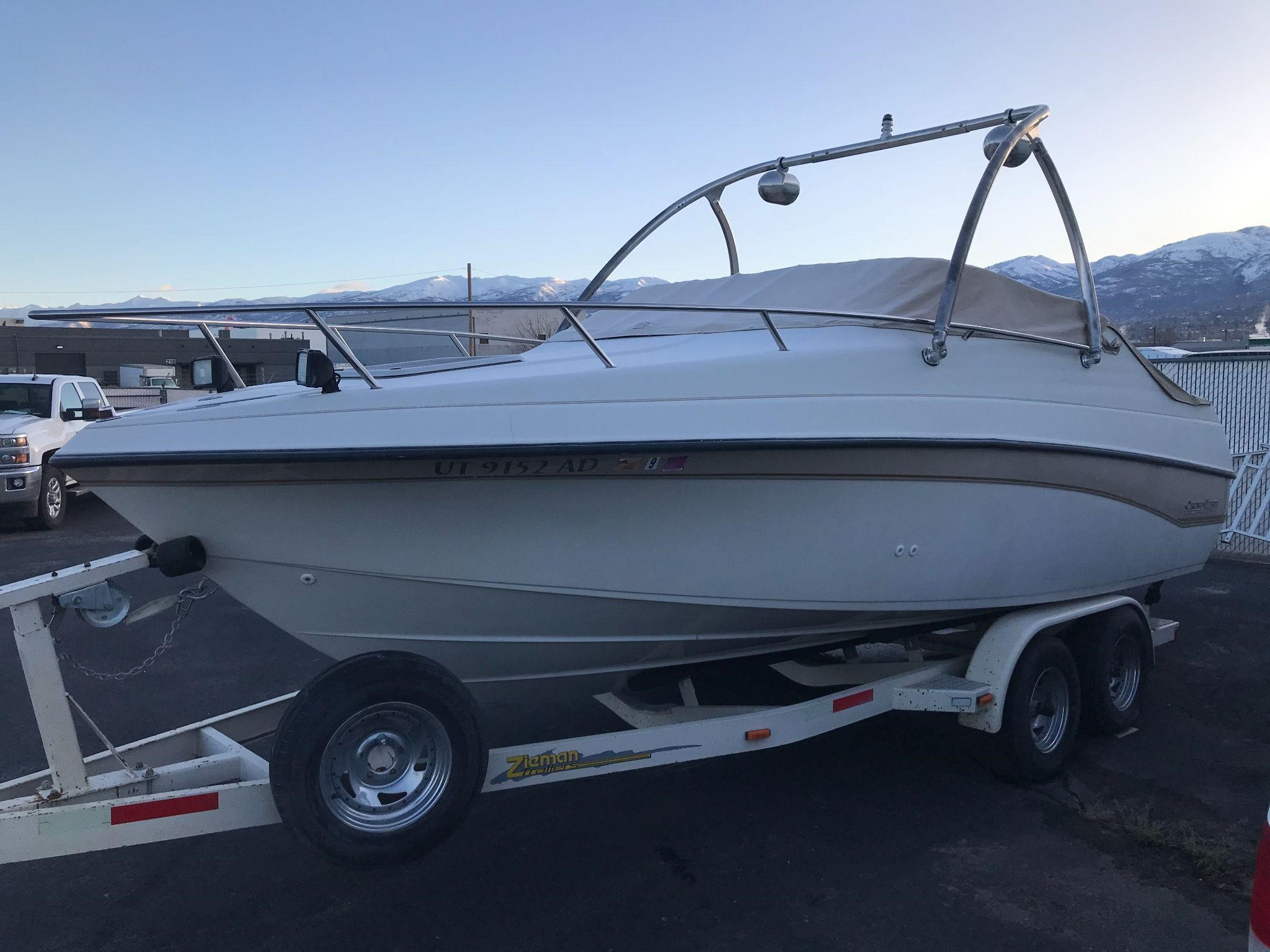 1994 CROWNLINE 22 FOOT CUDDY CABIN 210CCR