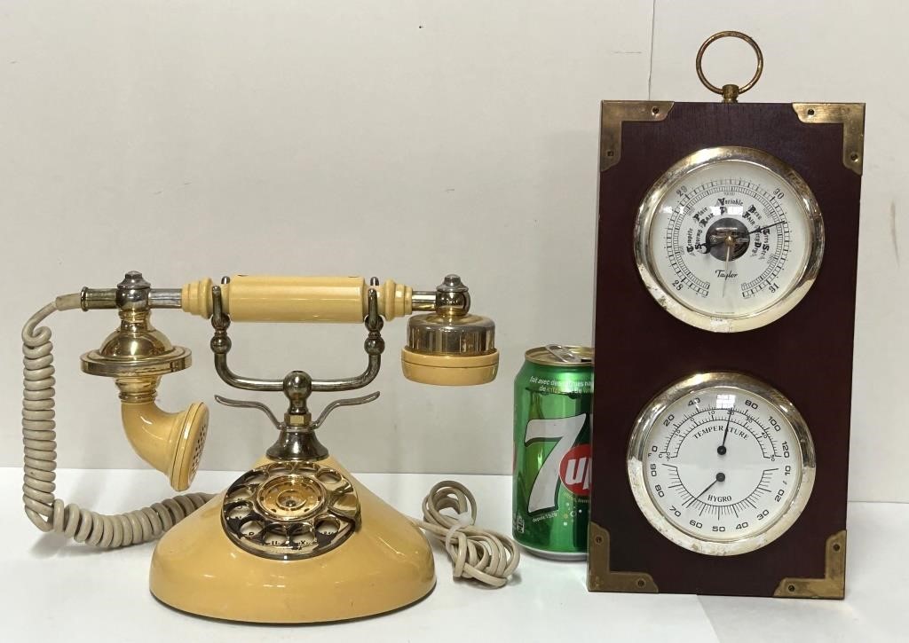Téléphone à cadran+ baromètre vintages