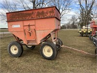 Turnco gravity wagon on double Horst running gear