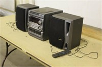 AIWA Stereo w/Remote & (2) Speakers, Work Per