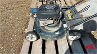 Yard Machine Push Mower c/w Bagger, 21"