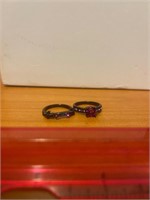 New 2 piece ring set size 8