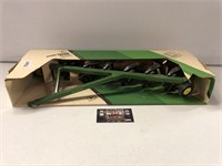 1/16 Ertl John Deere 6 bottom Plow