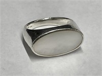 925 Silver Mother of Pearl Ring, size 8