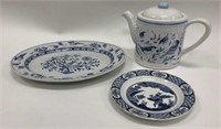 Lot of 3 Pieces of China