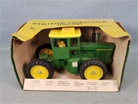 Vintage 1/16 John Deere 4WD Tractor