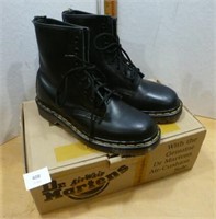 NEW Dr. Martens 8 Hole Boots Size 4