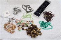 SELECTION OF NECKLACES