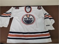 CCM Oilers XL jersey