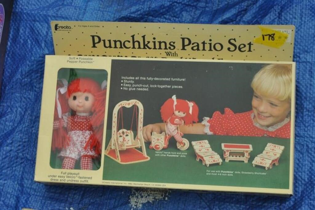 1982 Punchkins patio set