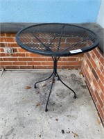 Outdoor 24” Metal Side Table