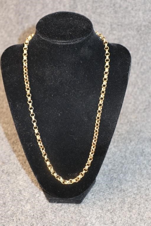 Gold Tone Vintage Necklace