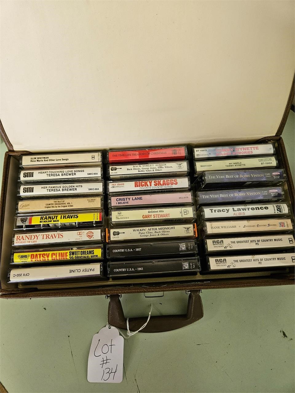 CASSETTS  OF VARIOUS MUSICANS