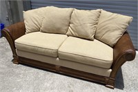 86” Tommy Bahama style sofa clean!! 37” deep