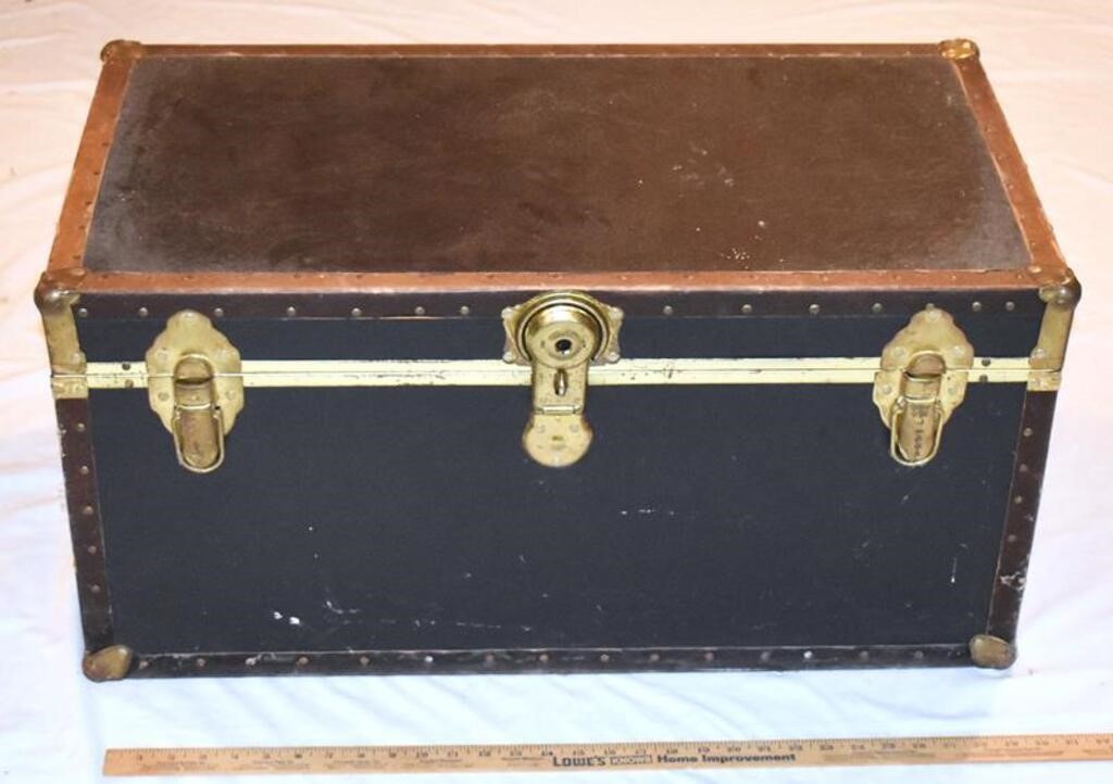 VINTAGE STORAGE TRUNK - CONDITION AS SHOWN
