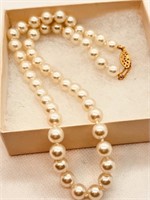 Estate Pearl Necklace w/ Fancy Clasp 18"