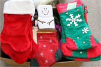 Box Lot - Christmas stocking, chain, misc