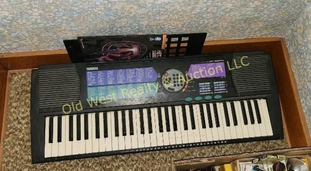 Yamaha Keyboard (U)