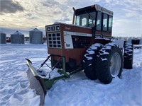 IHC 4366 4WD TRACTOR, 225HP, C/W BLADE