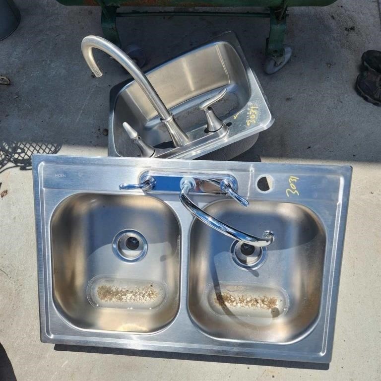2- Stainless Sinks w Taps 32"× 22" & 20"× 21"