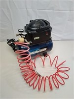 Mastercraft  2 Gallon Air Compressor Appears To