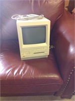 OLD VINTAGE MAC COMPUTER
