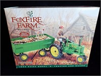 ERTL 1:16 Foxfire Farm John Deere Model B & Wagon