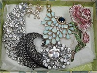 Beautiful Costume Jewelry, Cat Brooch + See Sizes