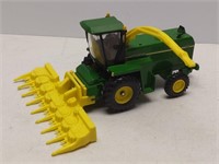 1/32 John Deere 6850 Forage Harvester
