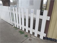 Approx 56ft of Plastic 4ft Fence