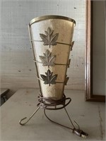 Retro Maple Leaf Lamp