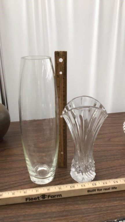 2 Clear vases