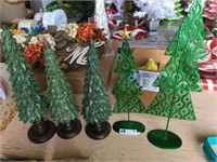 (5) Counter Top Christmas Tree Decor