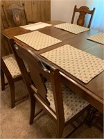 Antique Dining Room Table & Chairs