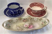 Lot includes one pair of English teacups and a