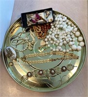 Lot of vintage and costume jewelry includes