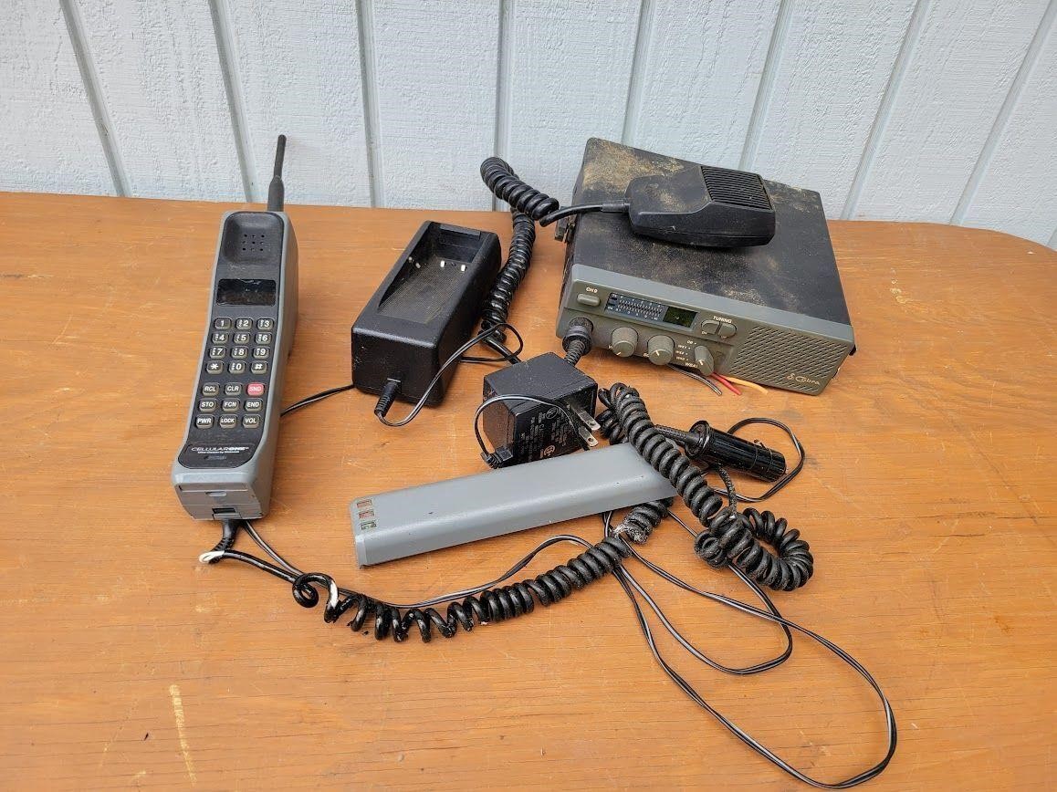 COBRA CH9 CB Radio & Celluar One Phone