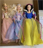 3- Fashion Barbie dolls