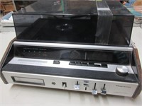 VINTAGE MAGNAVOX STEREO