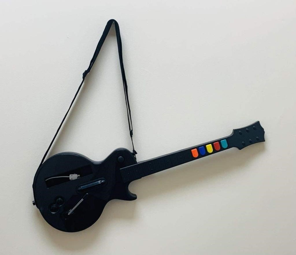 Wireless Guitar for Wii Guitar Hero and Rock