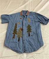 Embroidered front button up short sleeve medium