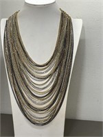 PRETTY! MULTI TONE/LAYER NECKLACE