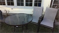 Table W/ Umbrella / 4 chairs