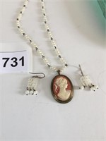 PEARL NECKLACE WITH CAMEO PENDANT PIERCED