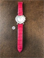 Watch GENEVR lether band women's as pictured