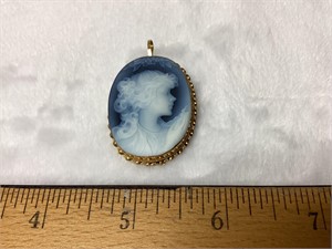 “GD” 18kt cameo brooch/pendant
