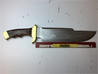 PAKISTAN made Knife W/Sheath